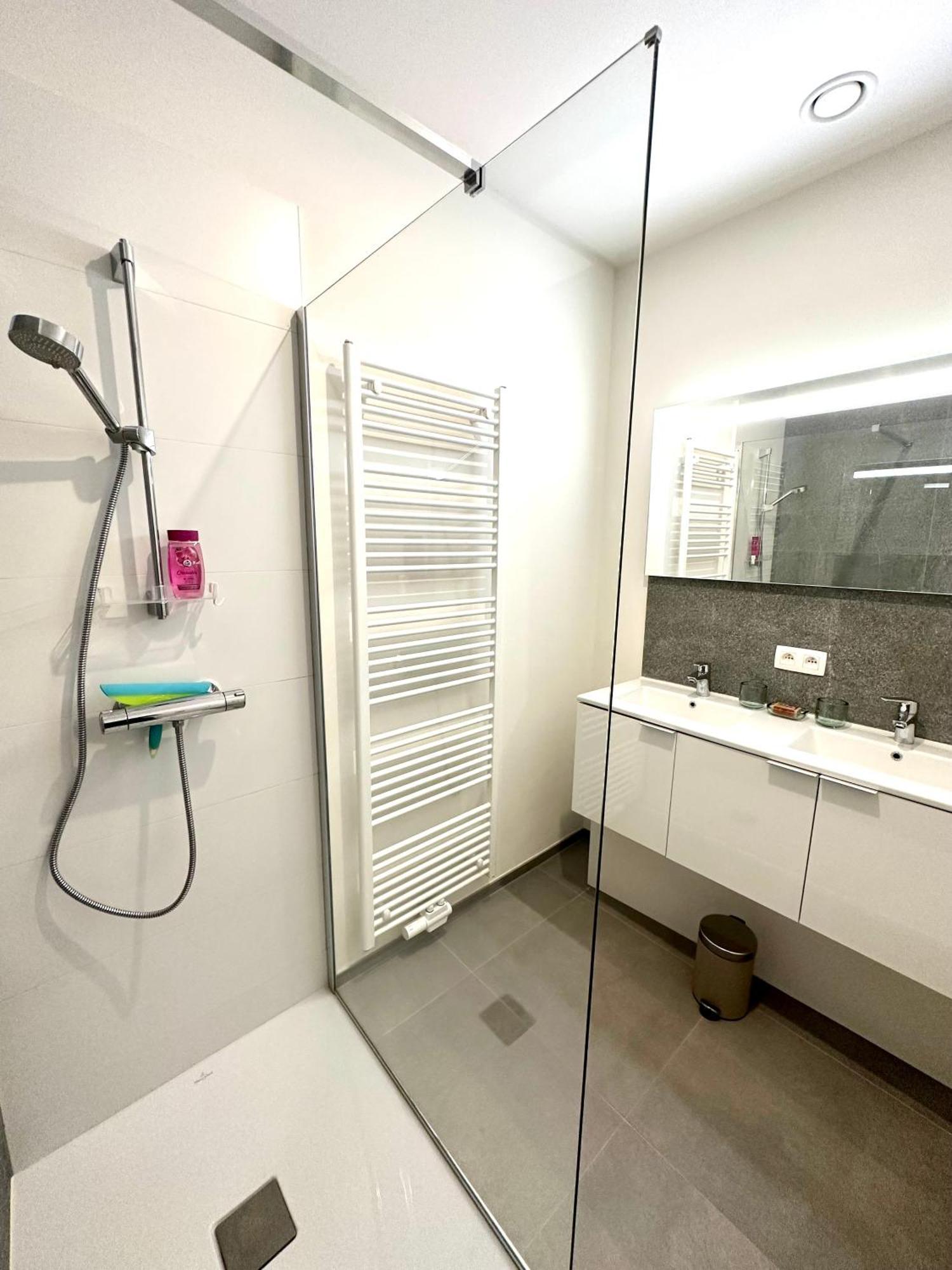 European Comission Beautiful Studio Apartment Brussels Luaran gambar